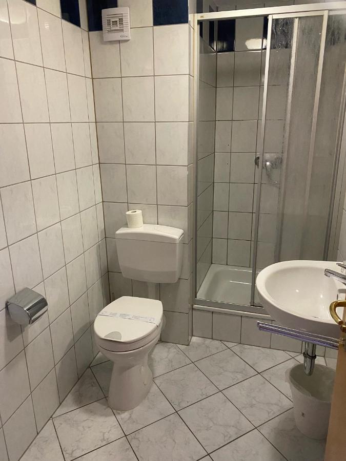 Mikroapartments Klarenthal Saarbrücken Eksteriør billede